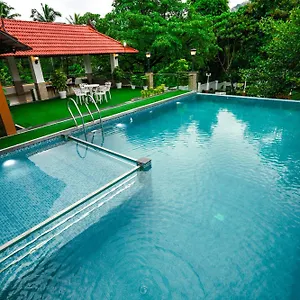 Rainland 3* Athirappilly